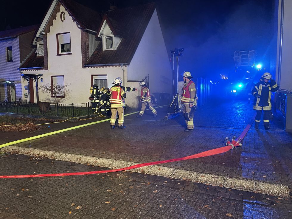 Gebäudeanbau Brennt In Voller Ausdehnung - Kreisfeuerwehrverband ...